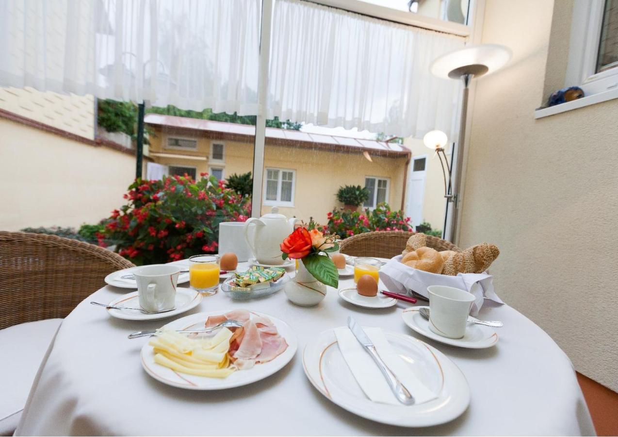 Pension Elfy Baden Exterior photo